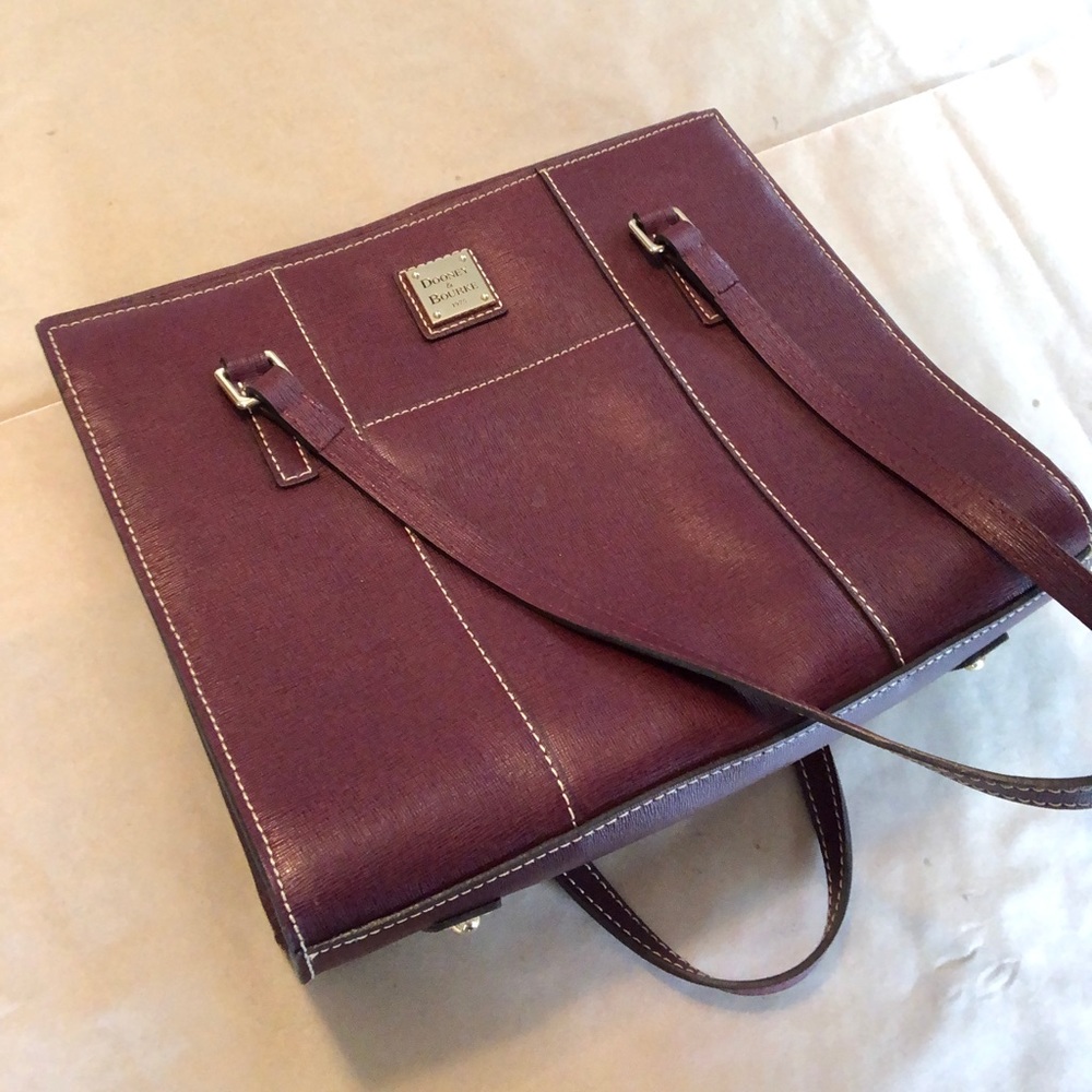 Dooney & Bourke Bag